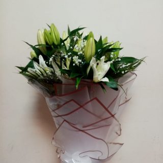 LILY Hand Bouquet